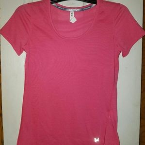 womens pink fitted running shirt